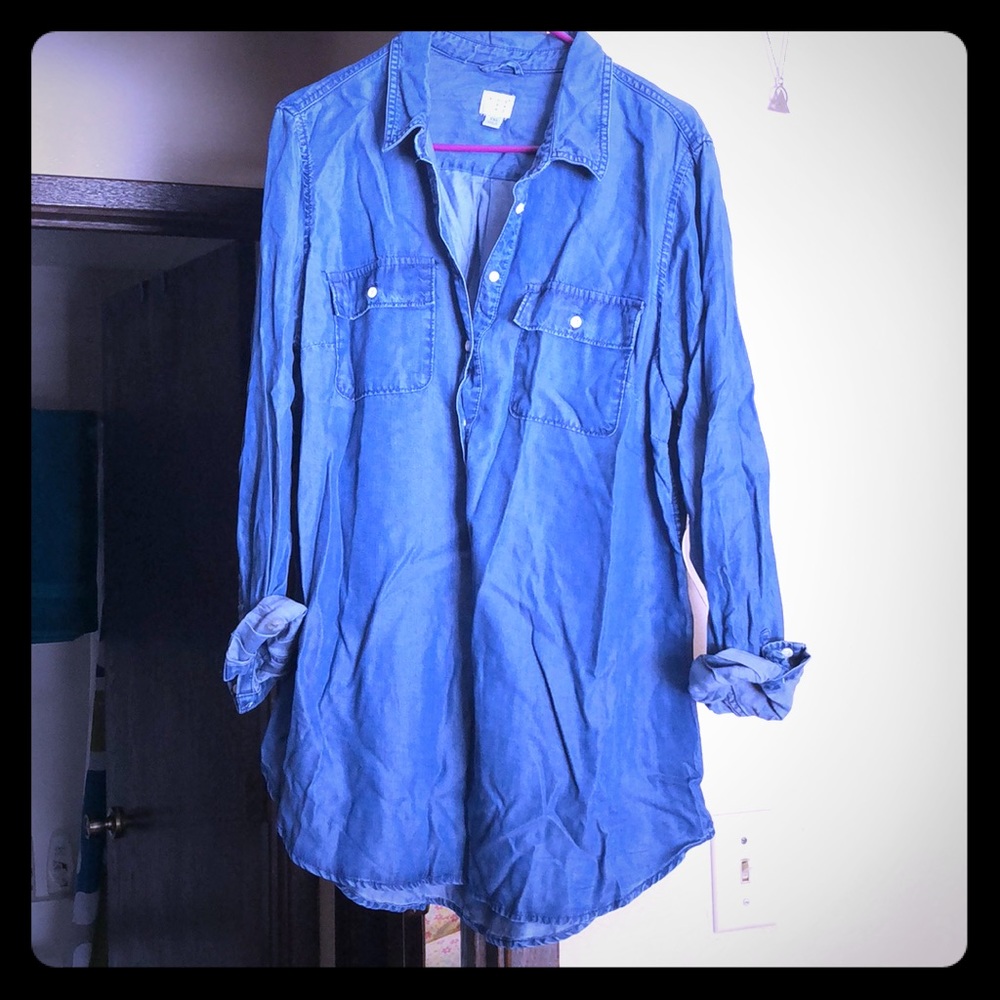 Denim a new day shirt. New with tags.